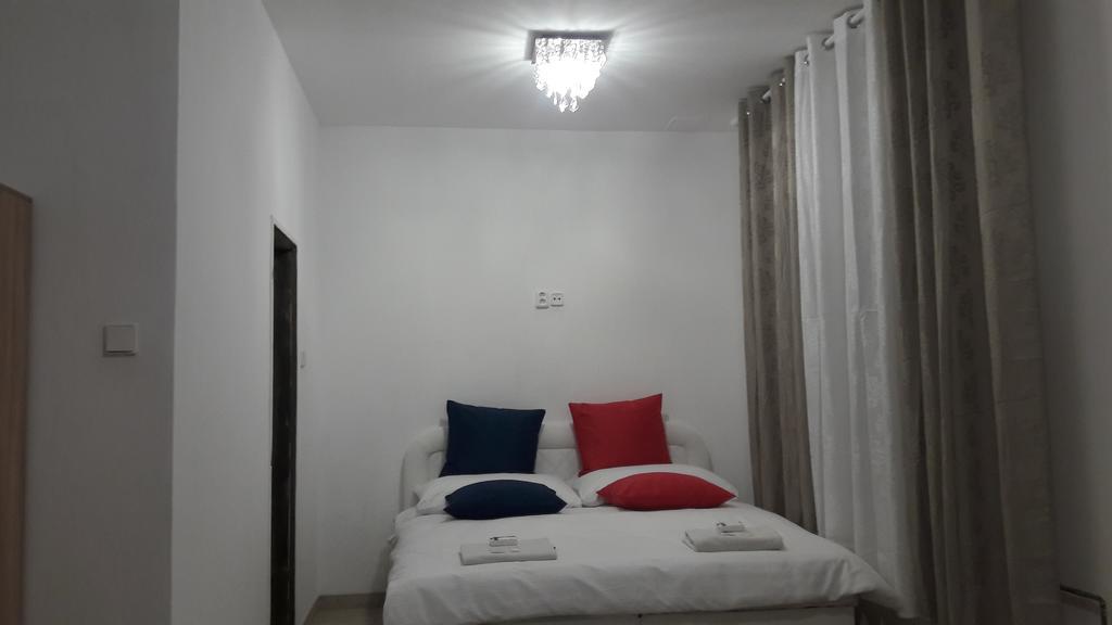 Ubytovani-Plzen-Can Hotell Exteriör bild