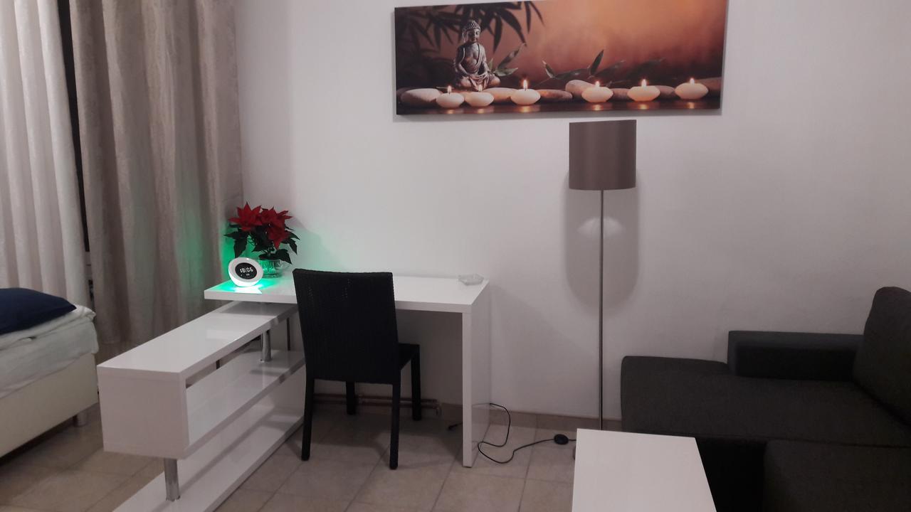 Ubytovani-Plzen-Can Hotell Exteriör bild